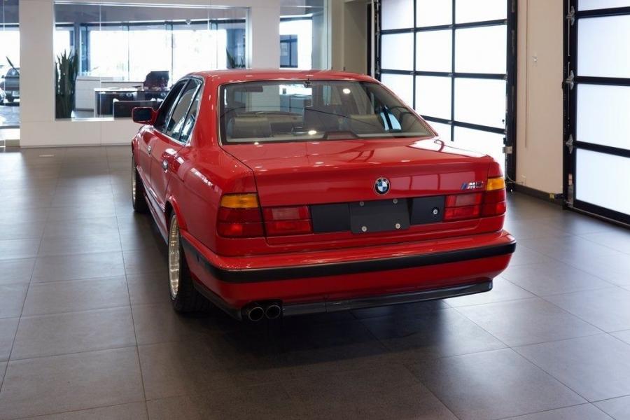  BMW M5 Sedan (E34) 1991 года  (фото 7 из 21)